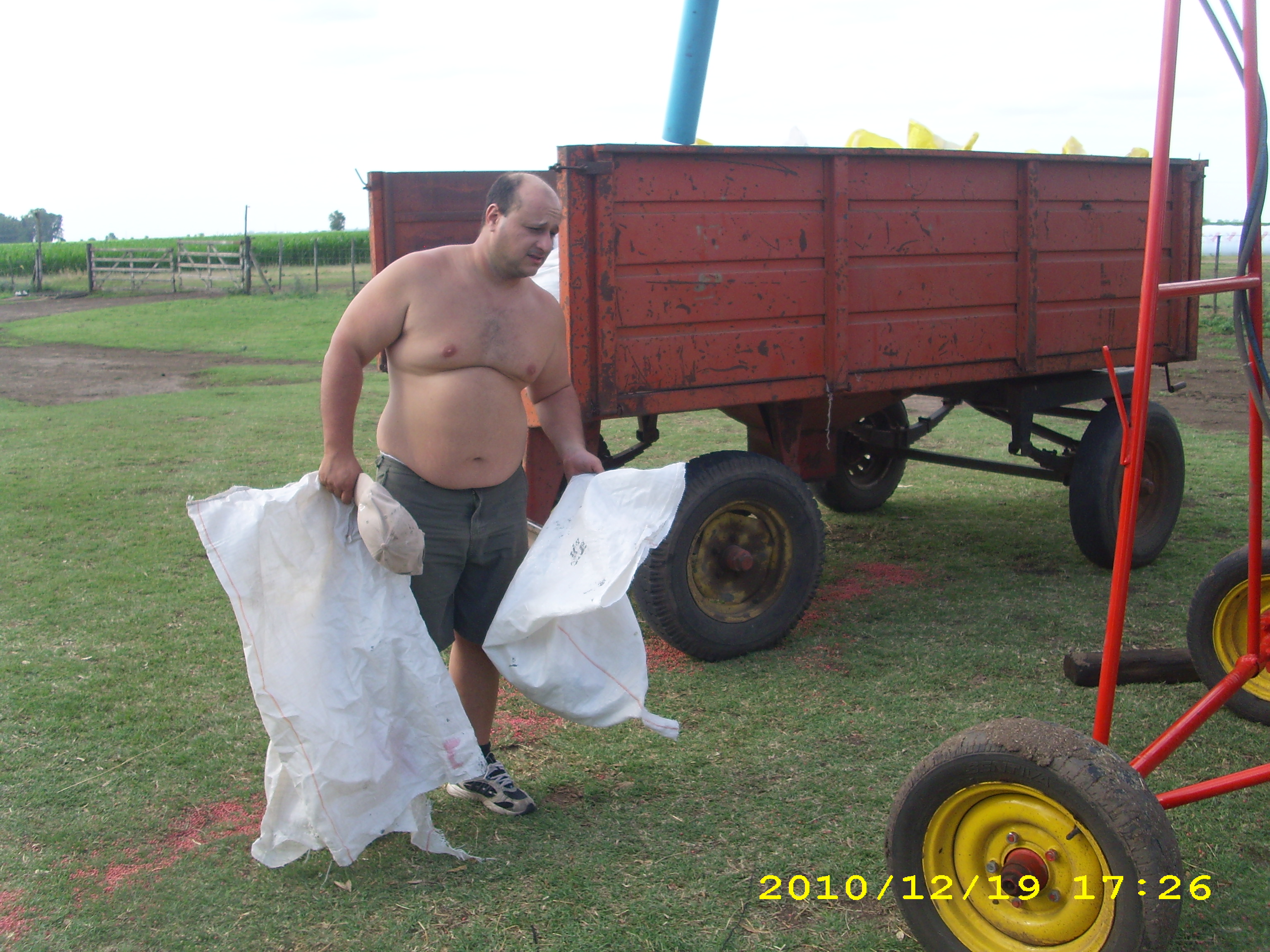 fotos/2010-12-19 - Campo coco siembra soja/IMG_4382.JPG